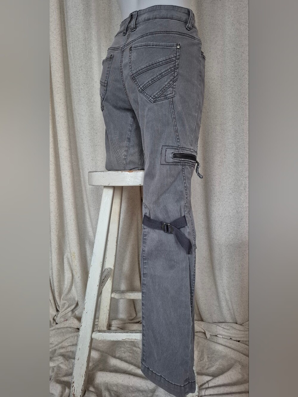 Y2K Vintage Dorothy Perkins Gray Cargo Trousers with Strap & Zip Pocket
